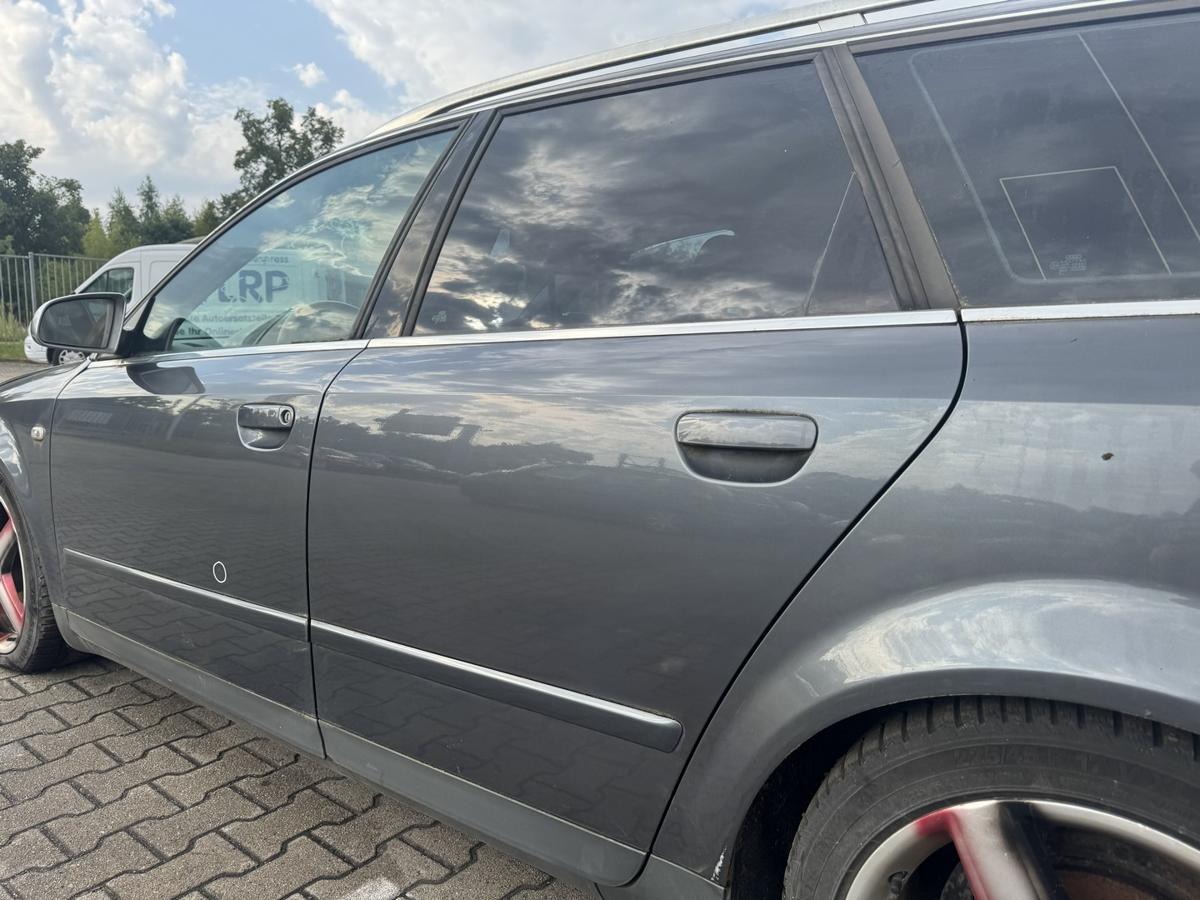 Audi A4 8E original T&uuml;r hinten links LX7Z Delfingrau Metallic Kombi Rohbau Bj.2002